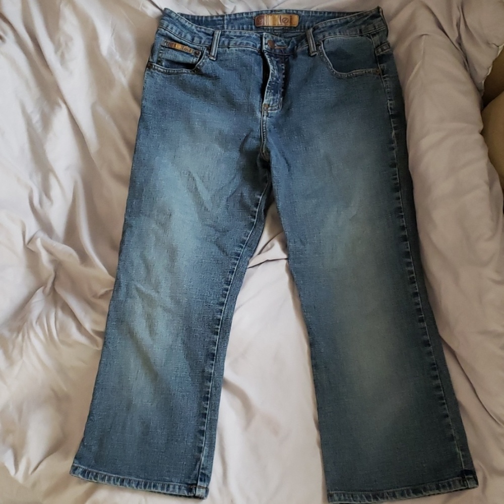 L.E.I capris